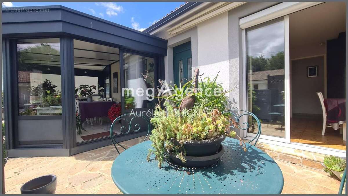 4 chambres, jardin arboré. Beaux volumes à vivre - photo 9