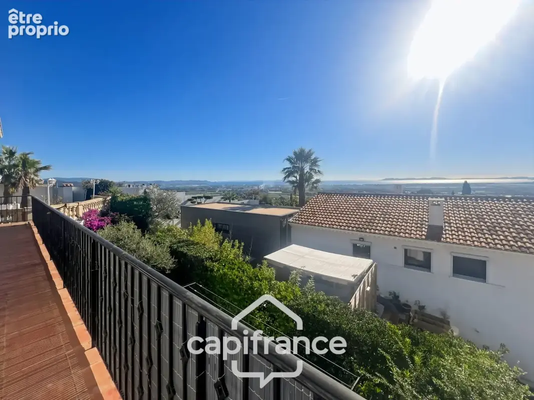 Maison à vendre 8 pièces HYERES (83)- Vue mer panoramique Exceptionnel - Double garage - Ascenseur - photo 43