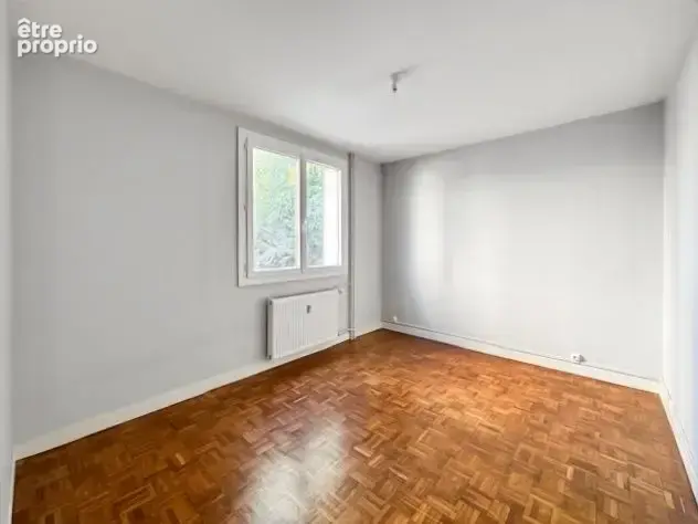 GRAND CHARRAN - T3 rénové - 60m² avec cave - photo 6
