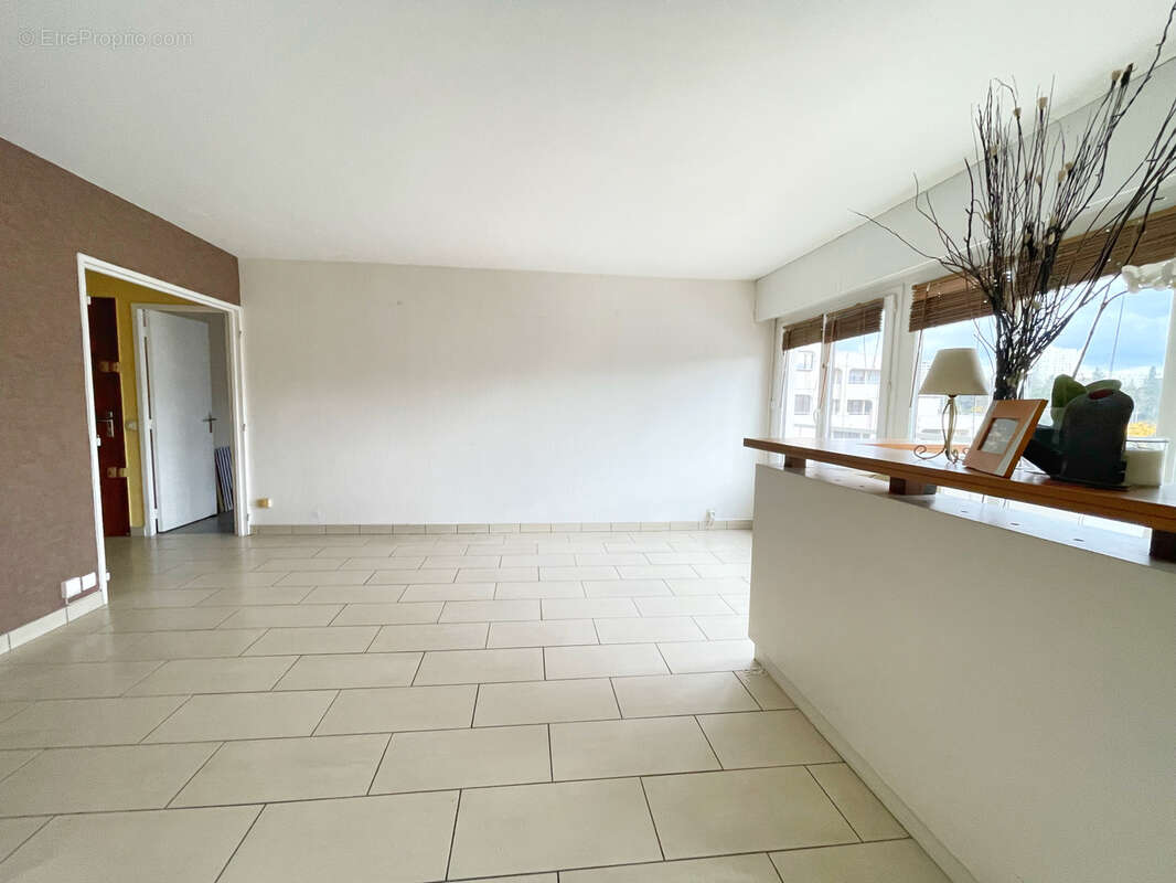 Appartement à TASSIN-LA-DEMI-LUNE