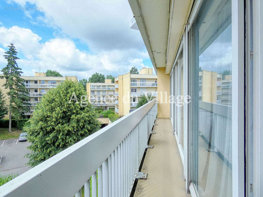 Appartement à ELANCOURT