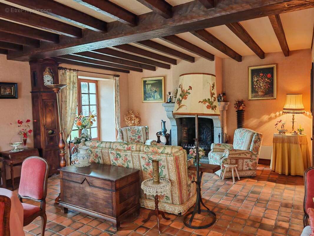 IMG20250507161231 - Maison à PIEGUT-PLUVIERS