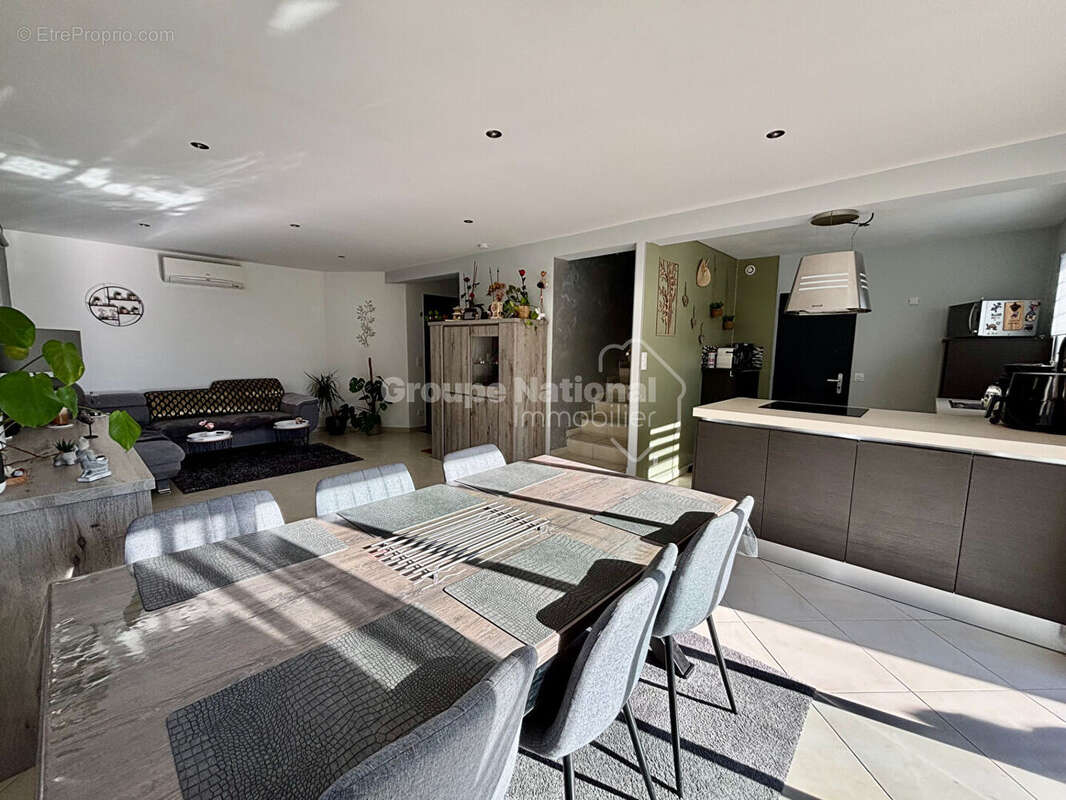 Maison à LA ROUVIERE