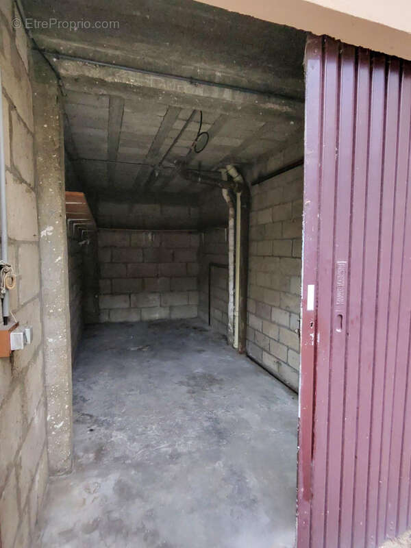 Appartement à SAINT-MAUR-DES-FOSSES