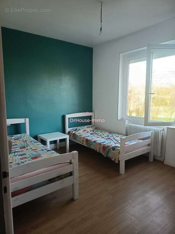 Maison 91 m² à Lavergne  - photo 27