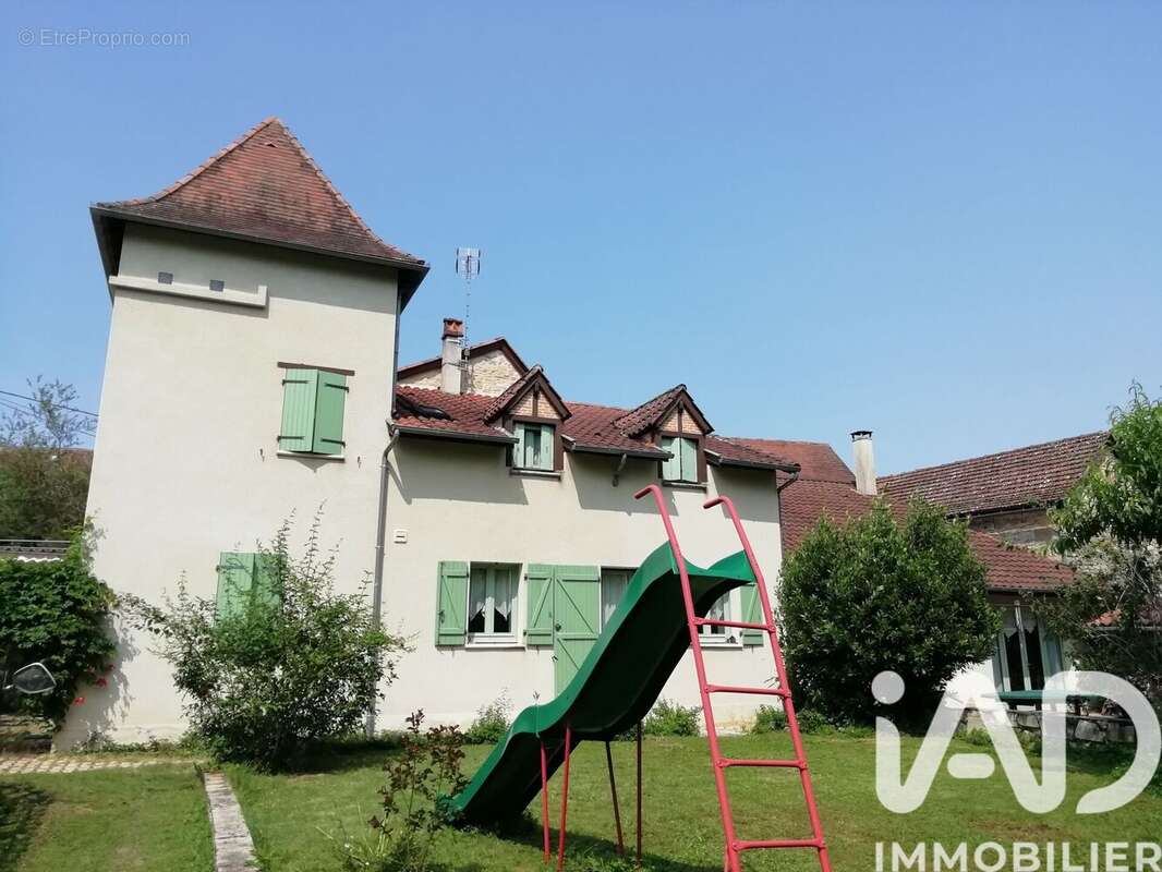 Maison 298 m² à Lissac-Et-Mouret  - photo 4
