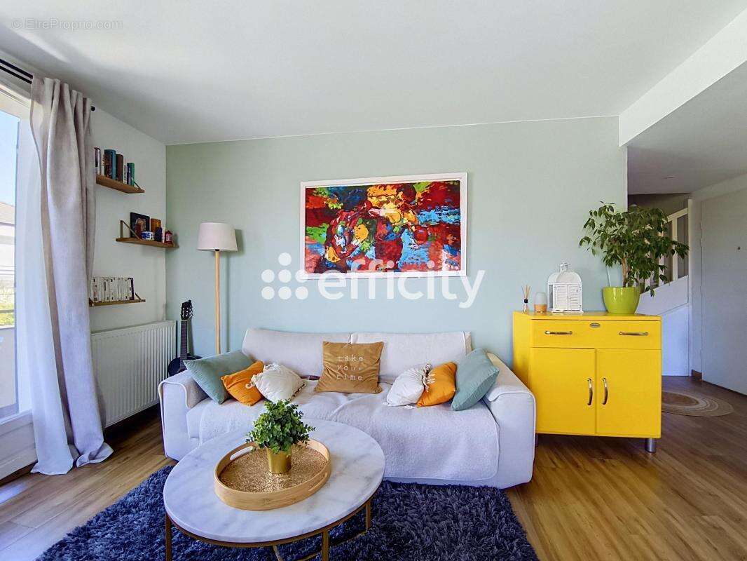 Appartement à SAINT-GRATIEN