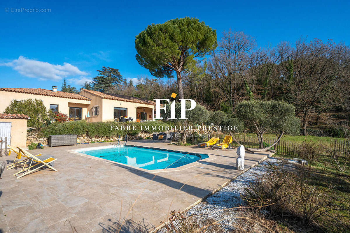 Maison à SAINT-MAXIMIN-LA-SAINTE-BAUME