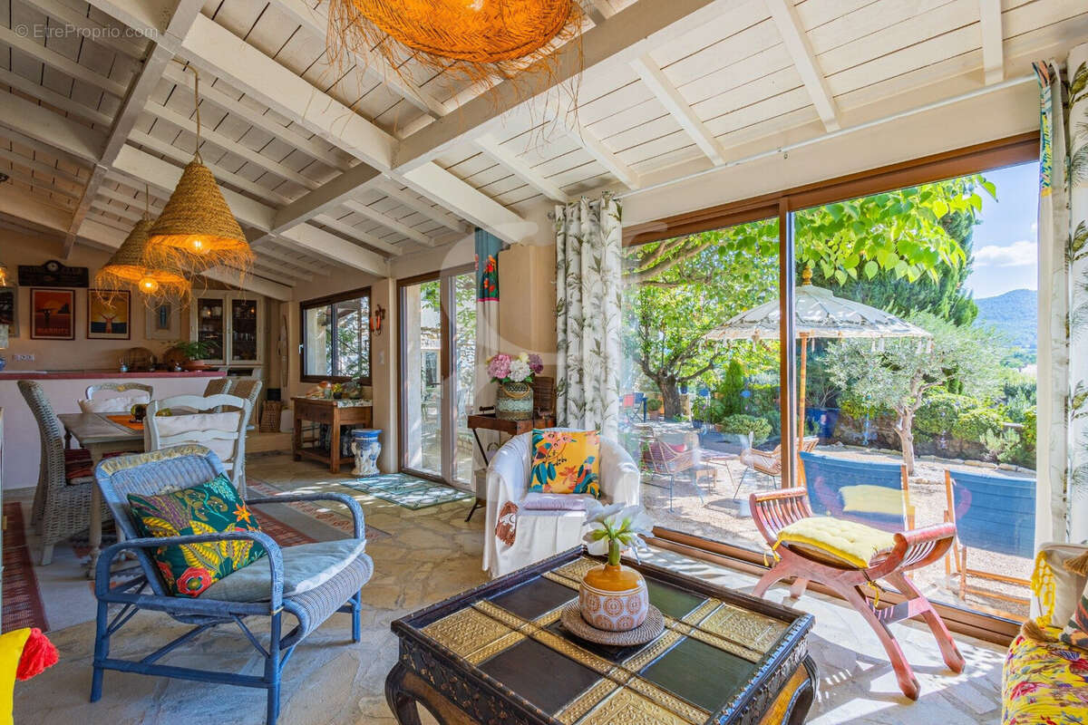 Maison à VAISON-LA-ROMAINE