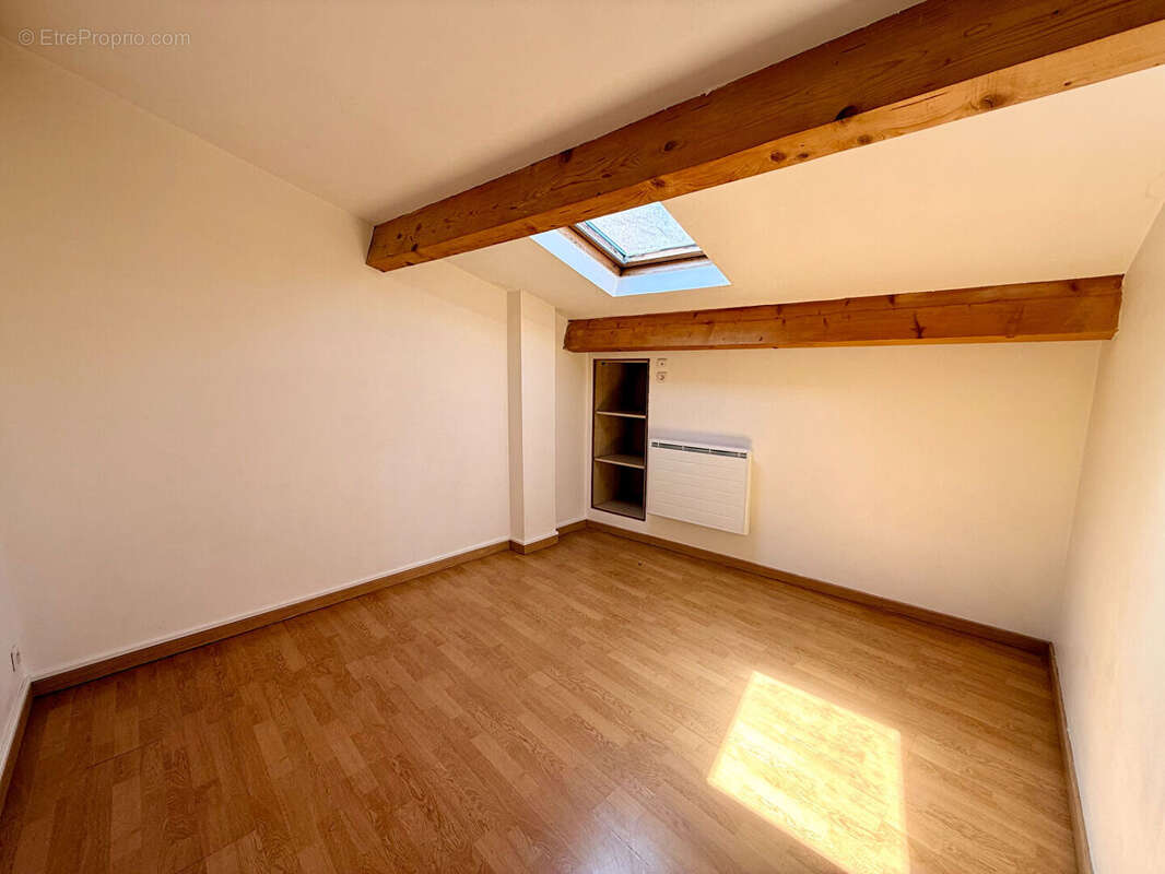 Appartement à SAINT-MAXIMIN-LA-SAINTE-BAUME