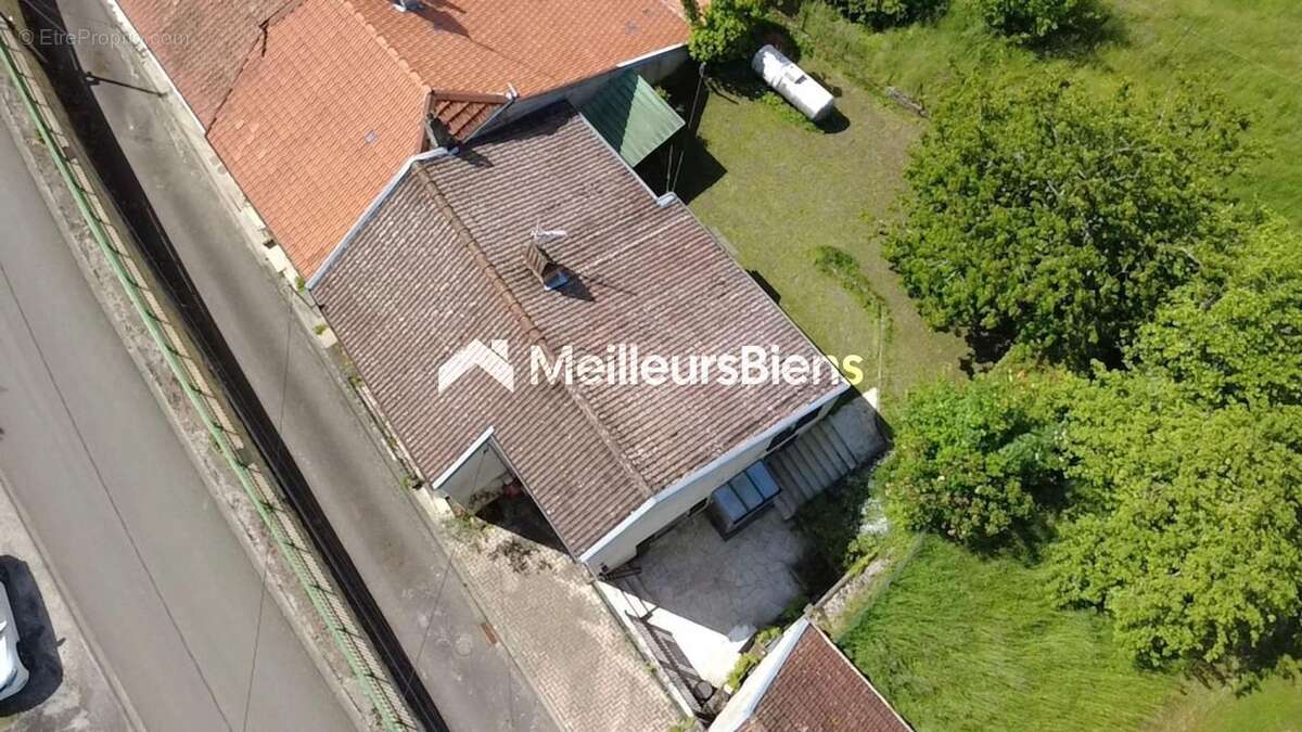 Maison à CHAMPSEVRAINE