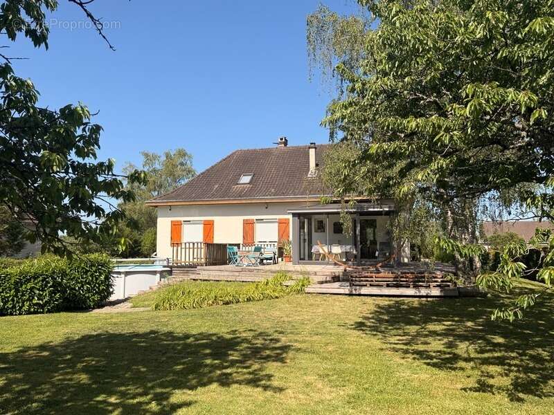 Maison à CHENIERS