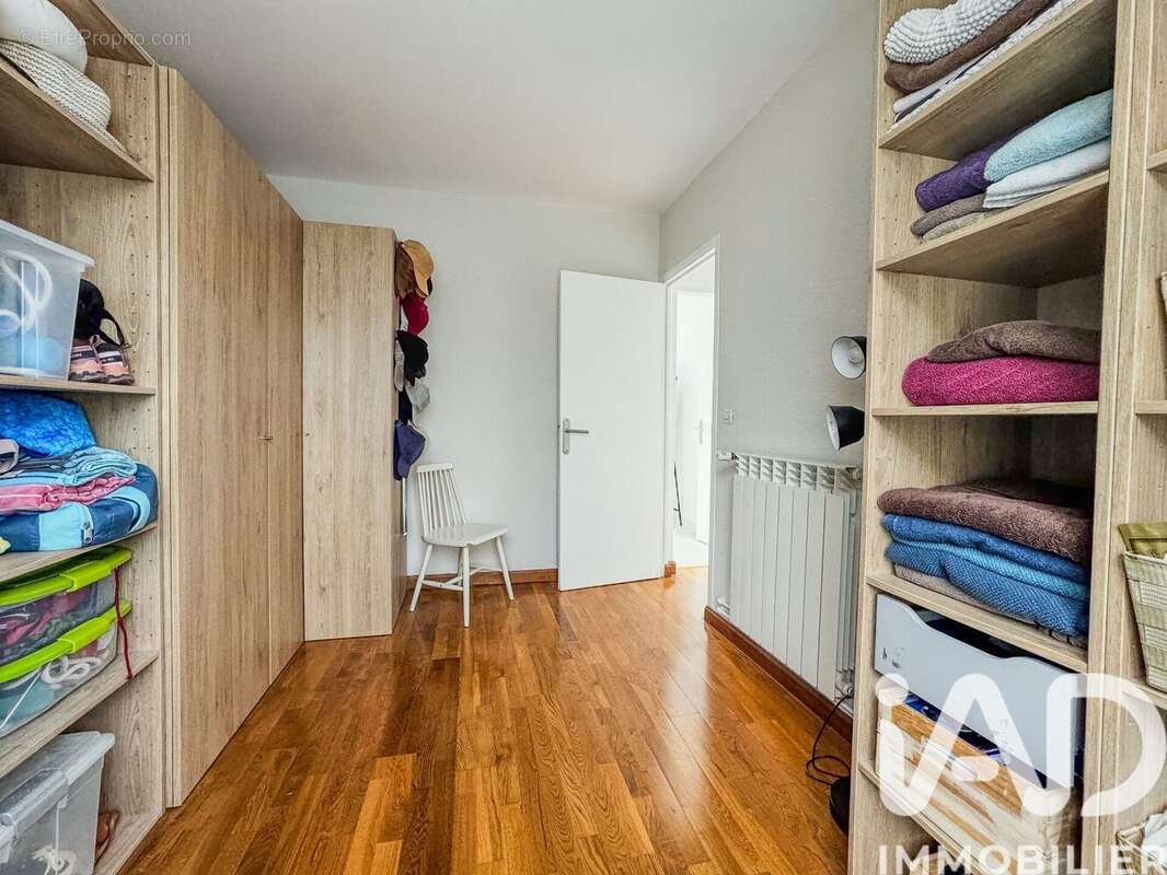 Maison 145 m² à Villeneuve-Le-Comte  - photo 9