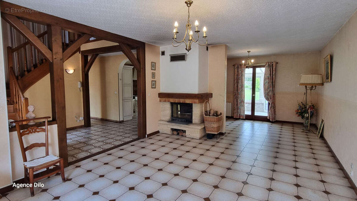 Maison à VENIZY