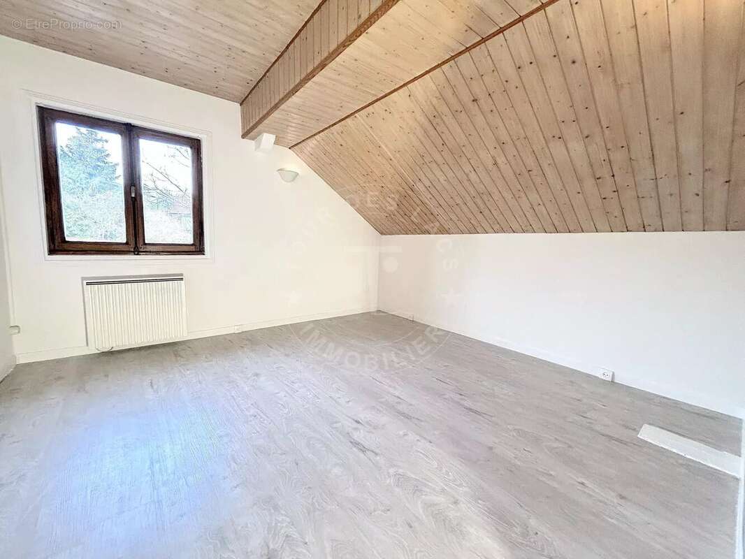 Appartement à SEYNOD