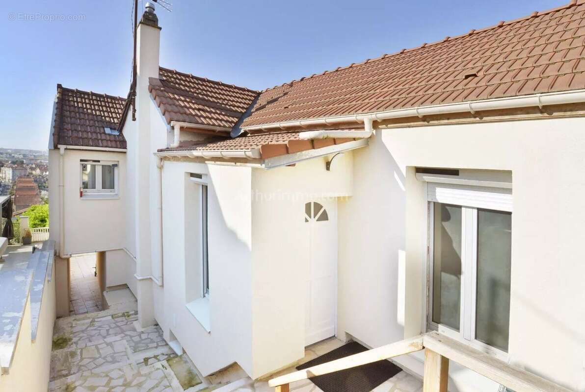 Maison à VILLENEUVE-SAINT-GEORGES