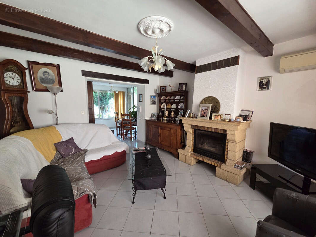 Maison à SAINT-PAUL-TROIS-CHATEAUX