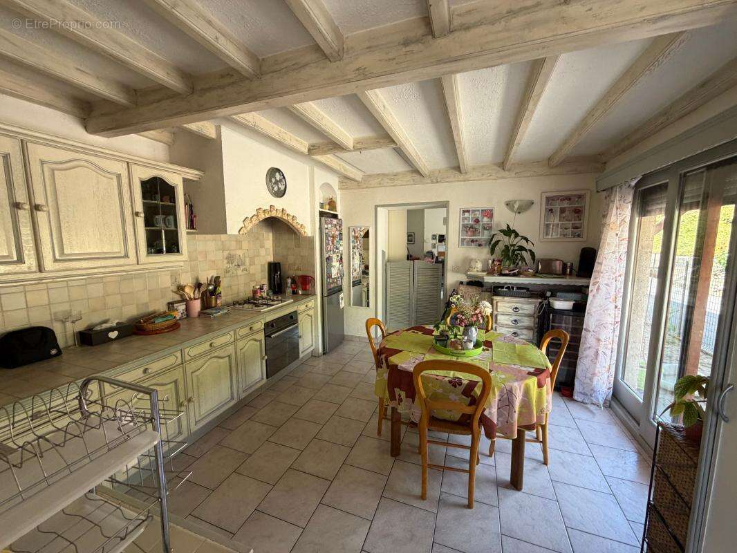 Maison à SAINT-PIERRE-LA-PALUD