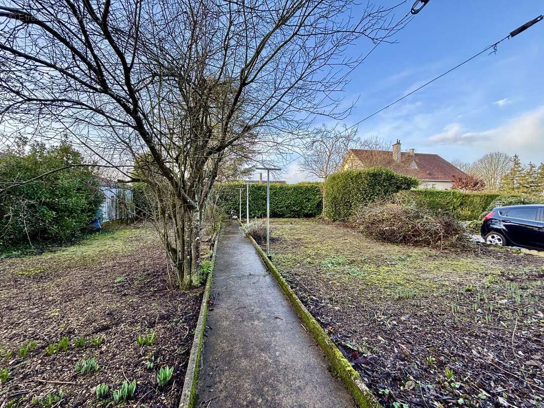 Maison à MIGNE-AUXANCES