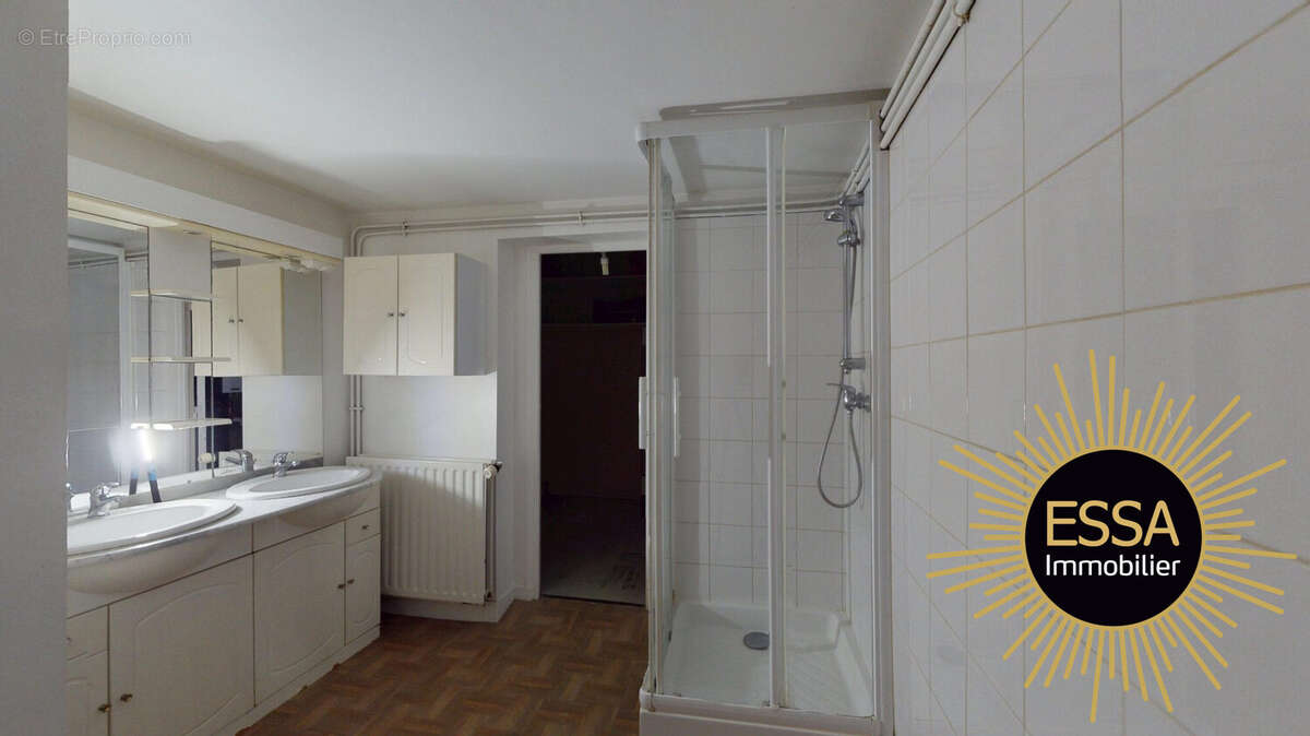 Appartement à CHAVENAY
