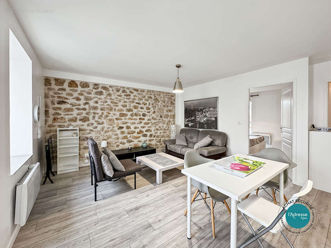 Appartement à MENNECY