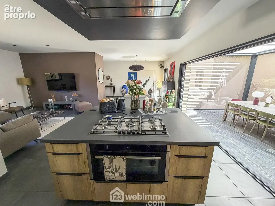 Maison 7 pièces 156 m² à vendre à Saint-Barthelemy-D'anjou (49124) - photo 6