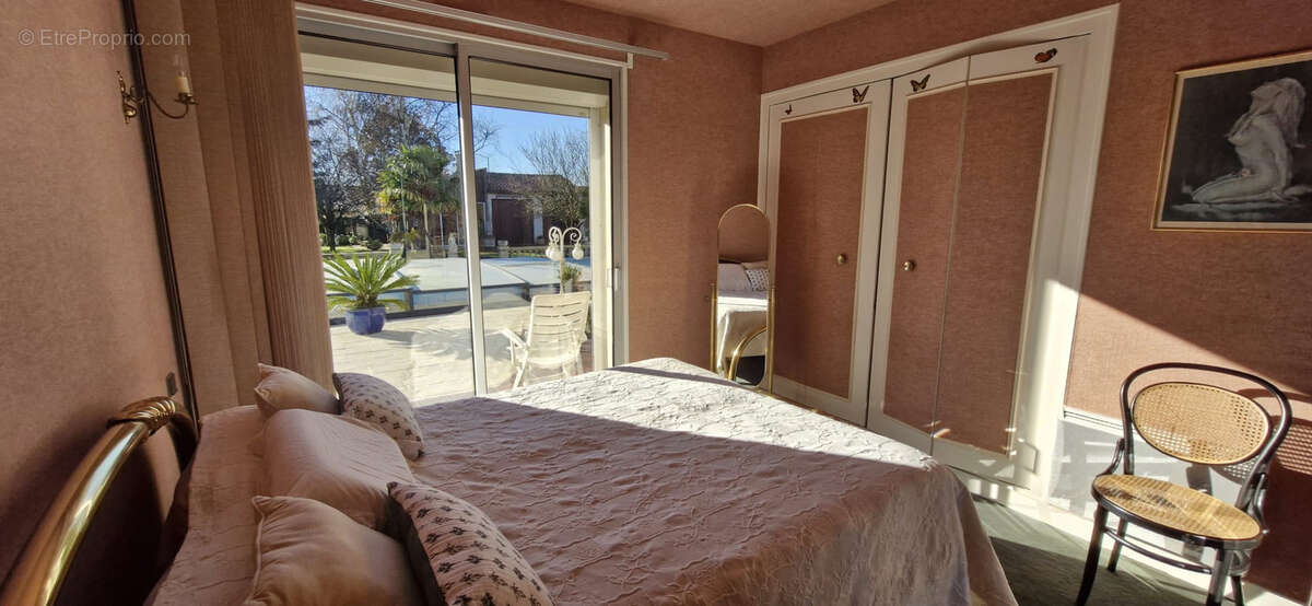 Maison à MORTAGNE-SUR-GIRONDE