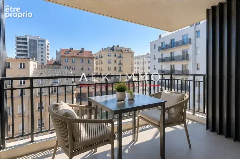 À vendre   T2 avec balcon au centre d'Annemasse - photo 2