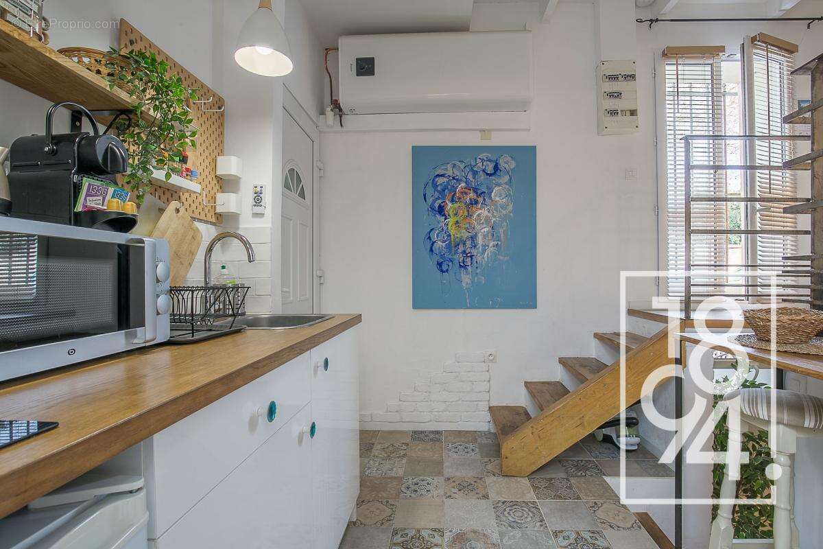Appartement à MARSEILLE-7E