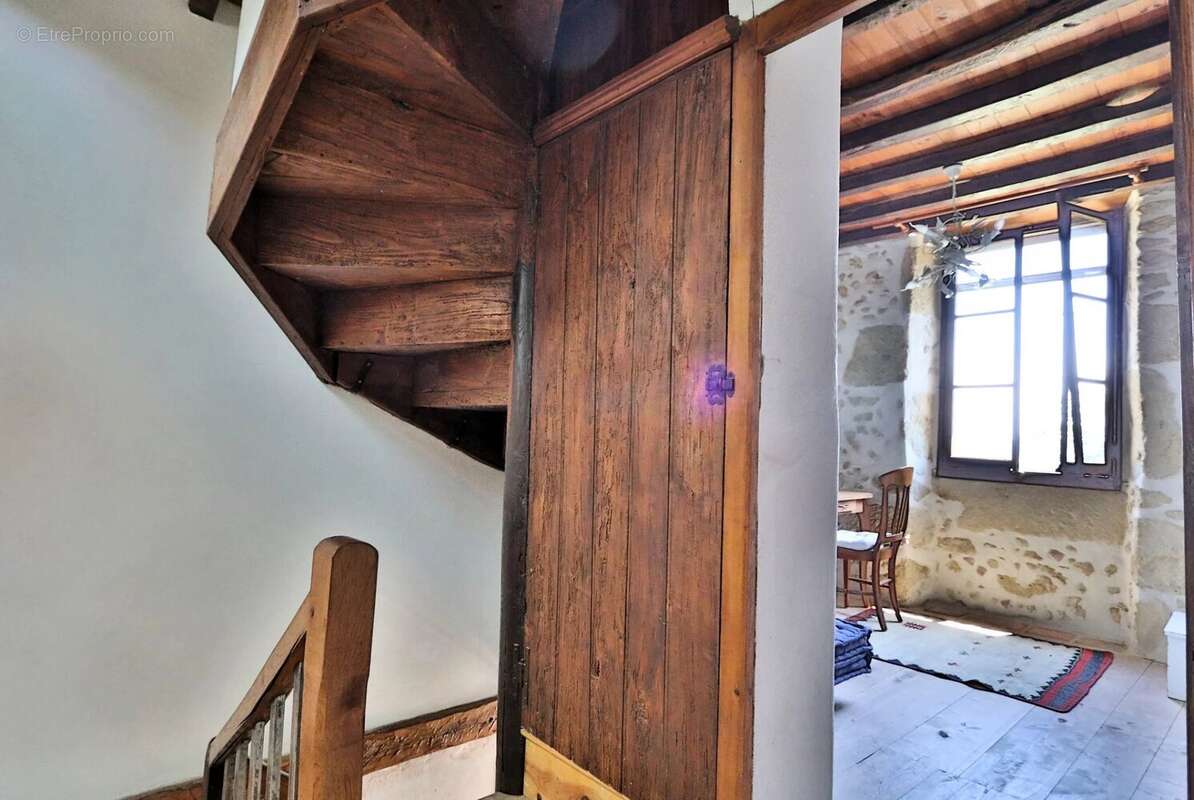 Une charmante ferme gasconne avec une vue imprenable sur les Pyrénées. - photo 22
