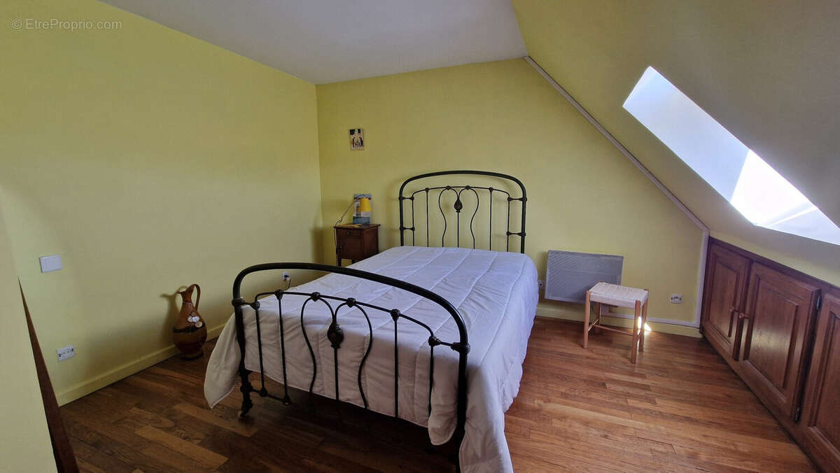 Maison à MONTIGNY-SUR-AUBE