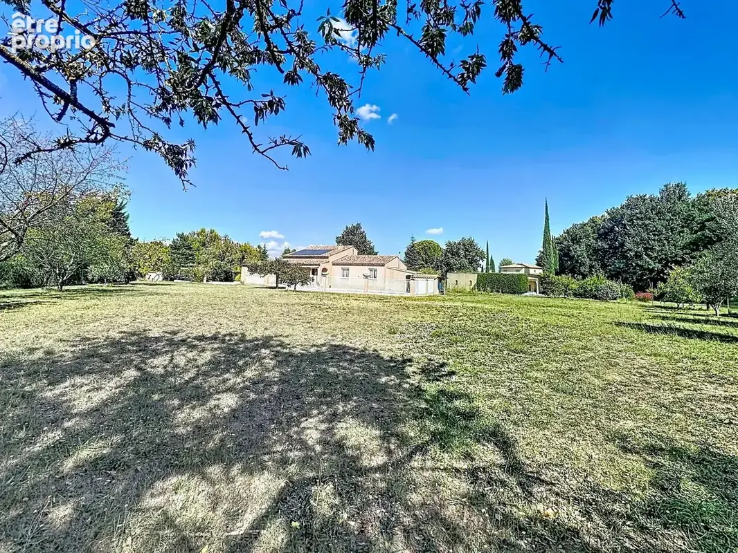Avec 3 garages / Terrain 4000m2 - photo 1