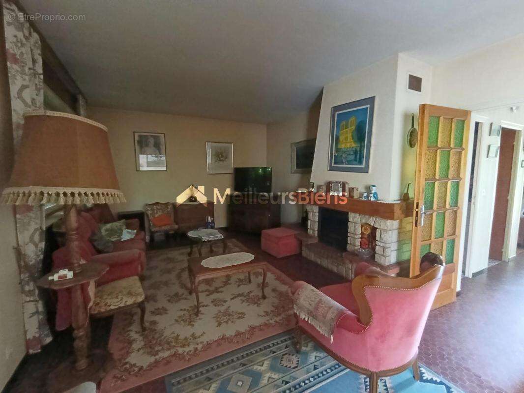 Maison pleine de charme dans un cadre paisible - photo 2