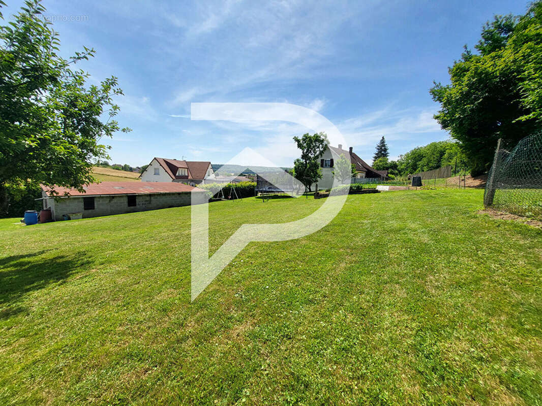 Maison à VITRY-LE-CROISE