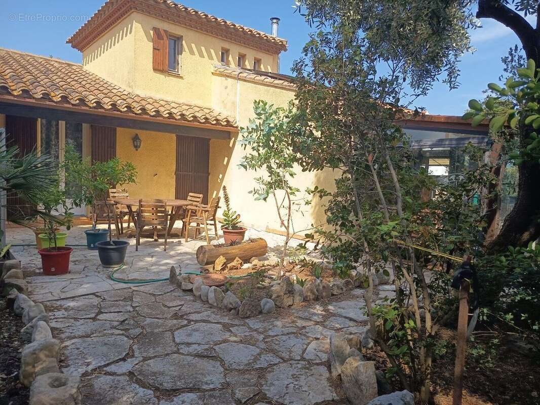 Maison à CASCASTEL-DES-CORBIERES