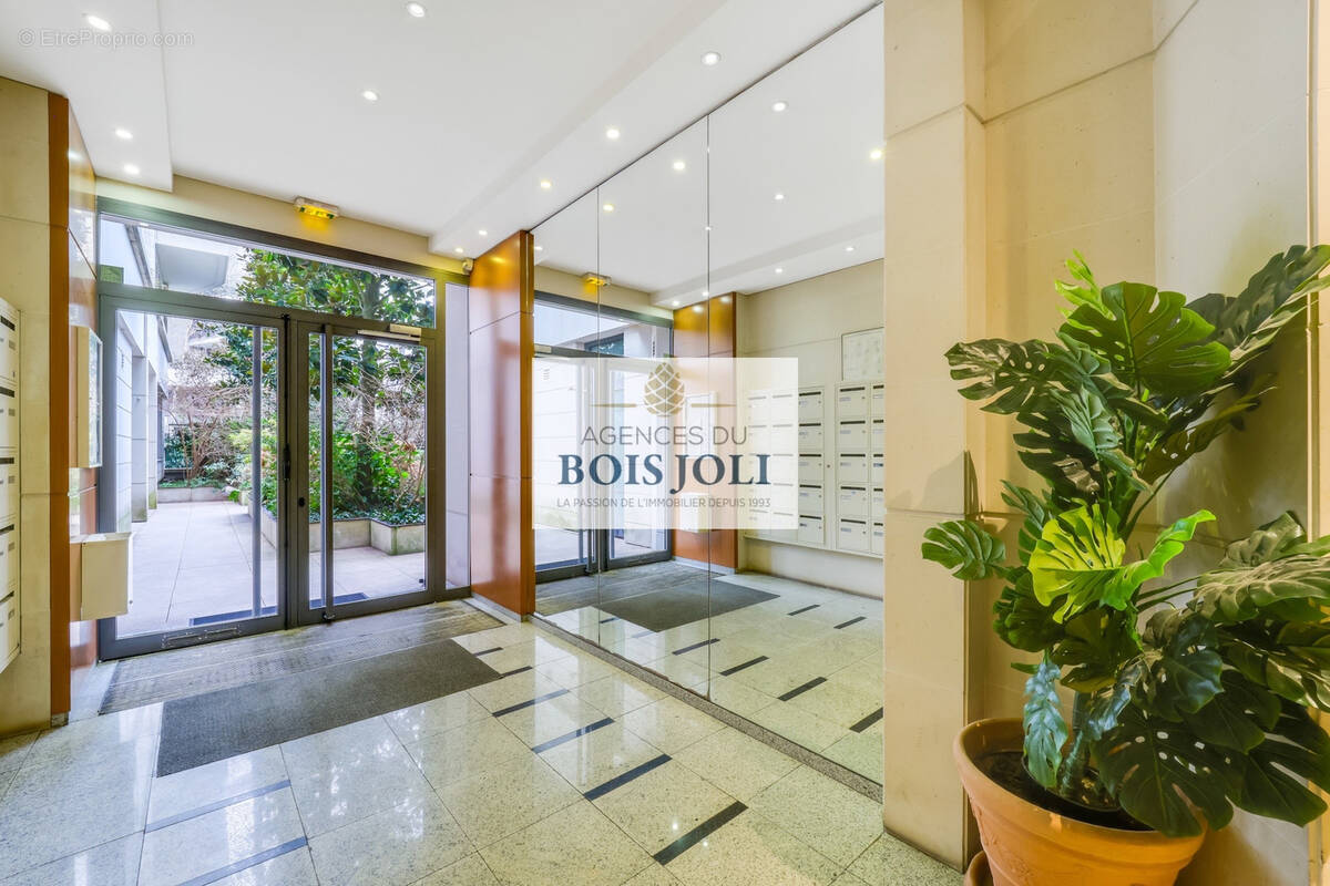 Appartement à ISSY-LES-MOULINEAUX