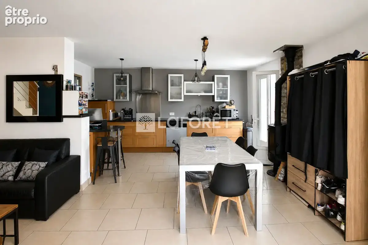 Maison Fayence 5 pièce(s) 101 m2 - photo 2