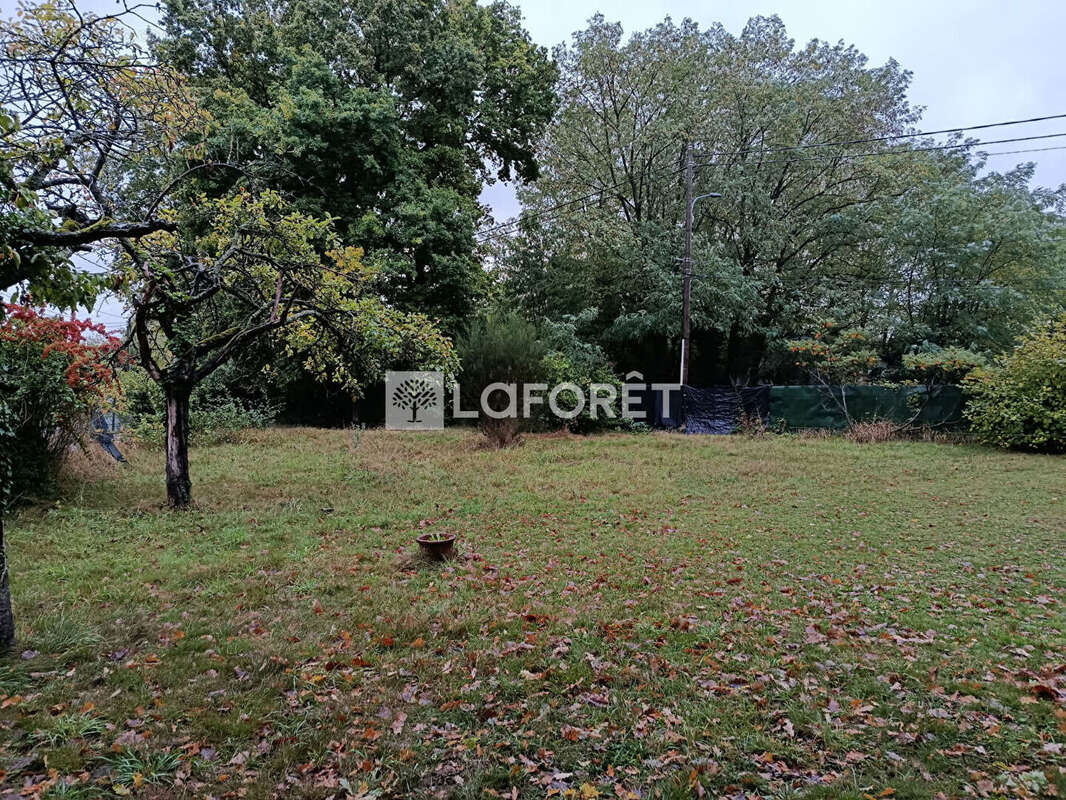 Terrain à VILLECRESNES