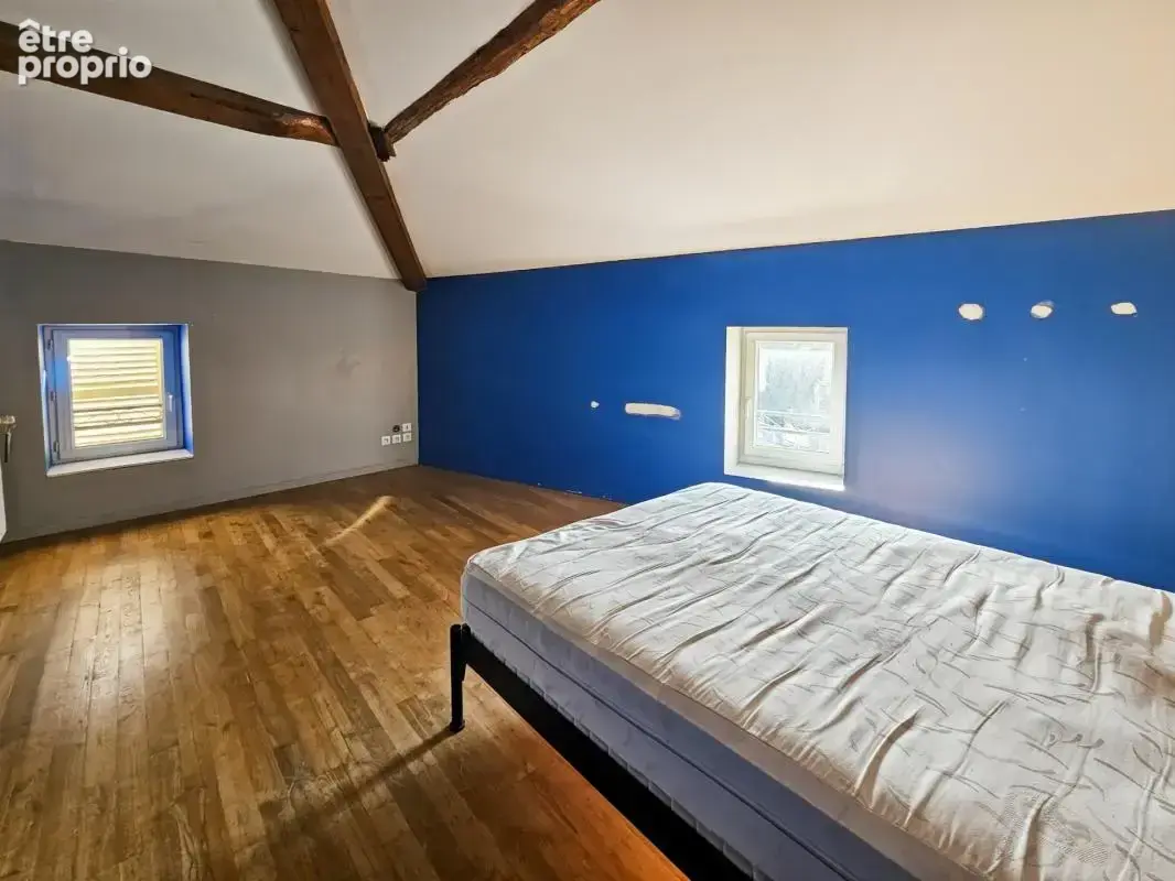 Maison 176 m² habitables - jardin - cour - grange  CHAURIAT (63) - photo 12