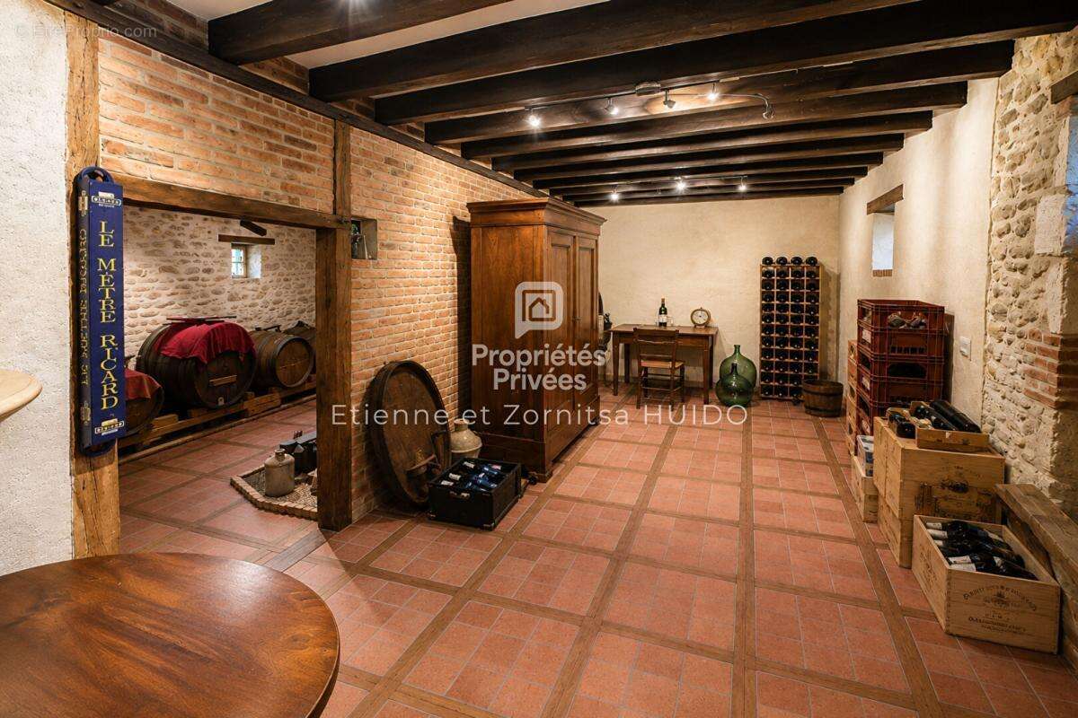 Maison longère La Chapelle Saint Laurian 15 pièce(s) 370 m2 - photo 12