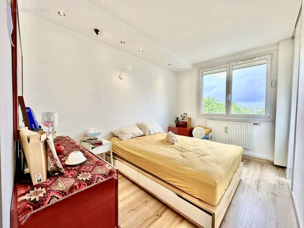 Appartement à SAINT-MAUR-DES-FOSSES