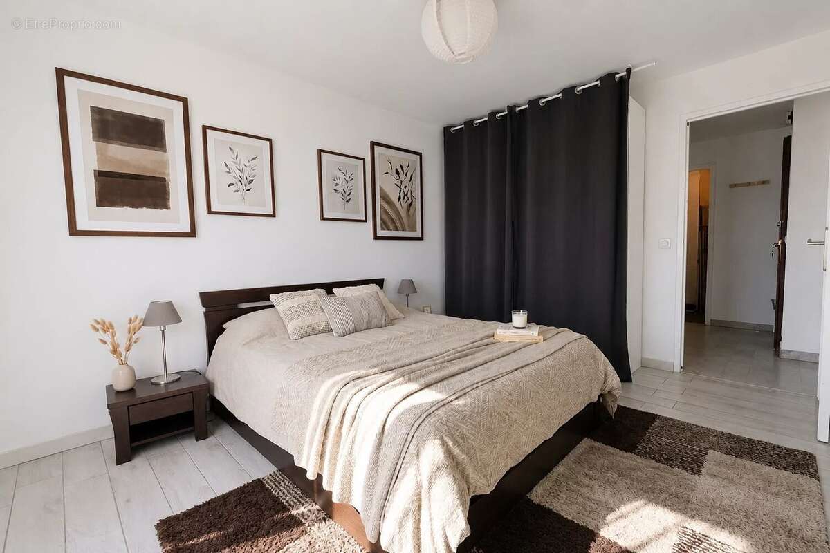 A vendre  frejus 4p avant dernier etage terrasse parking - photo 5