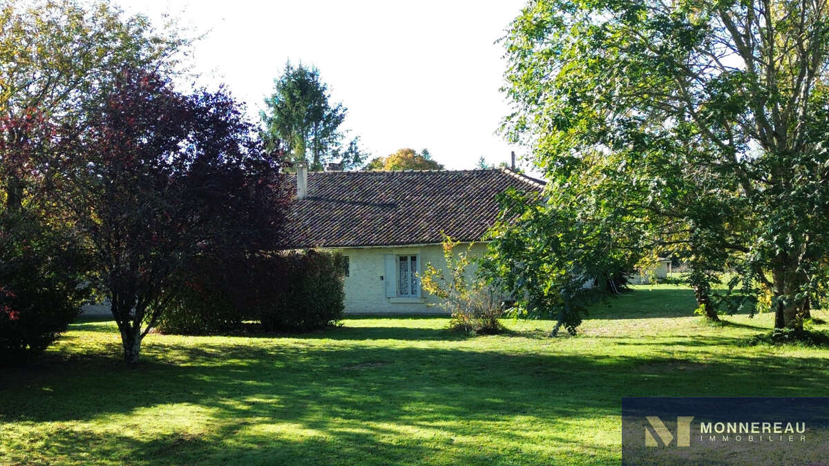 Maison à MESSAC