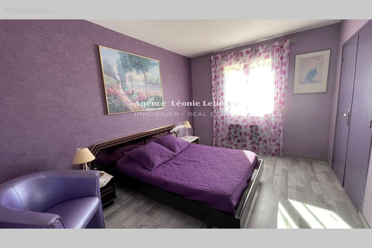 Maison à LES ISSAMBRES