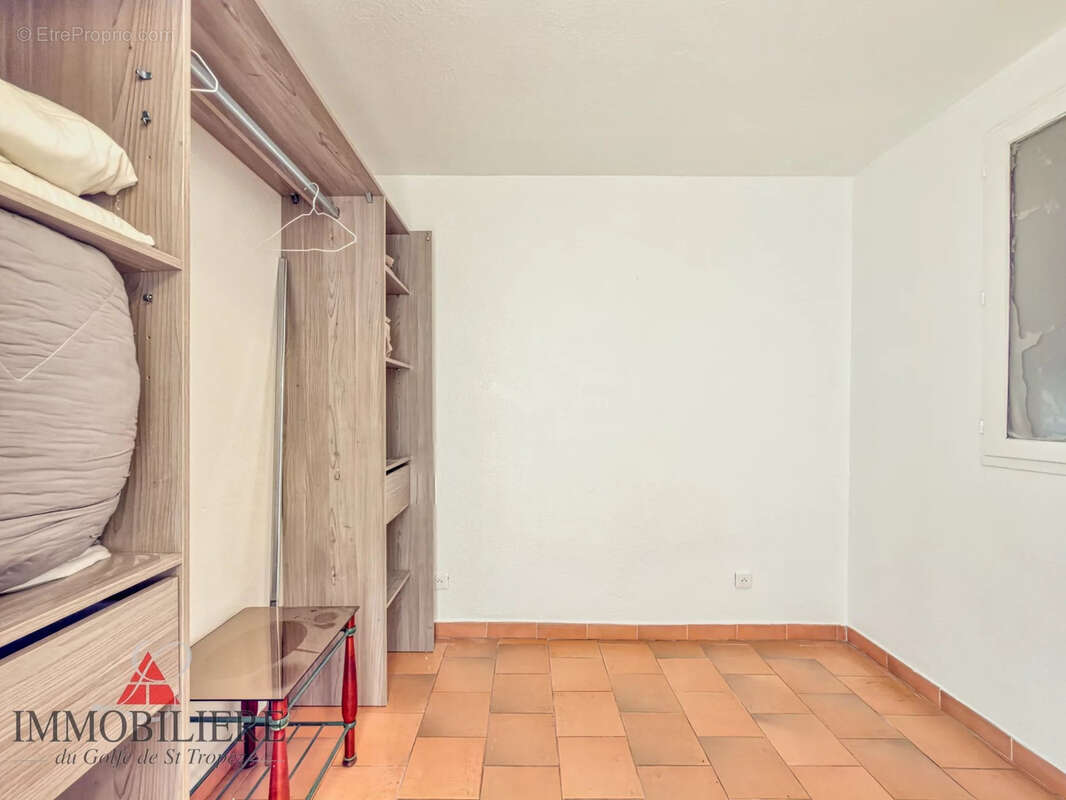 Appartement à COGOLIN