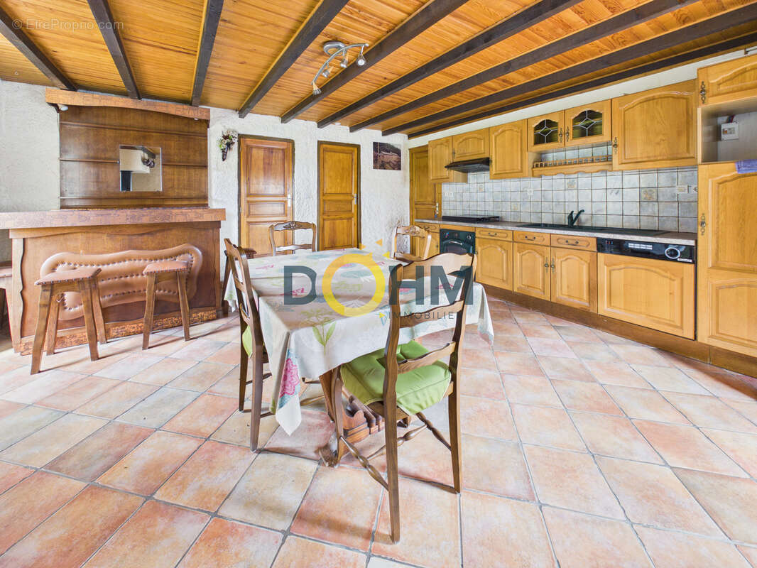 Maison à MALVALETTE