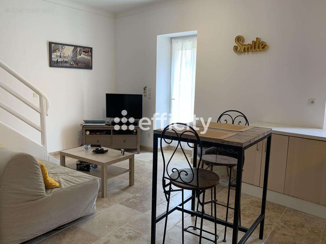 Appartement à EYRAGUES