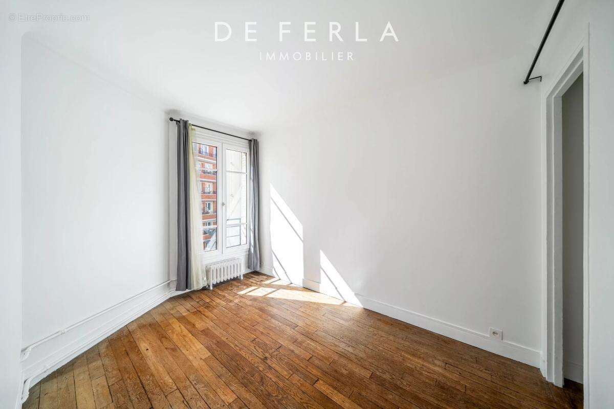 Appartement à PARIS-15E