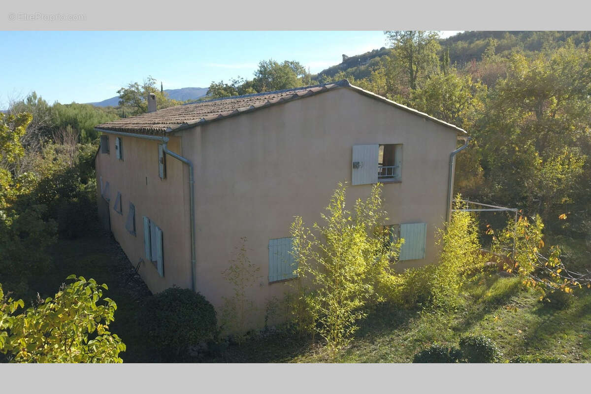 Maison à SAIGNON