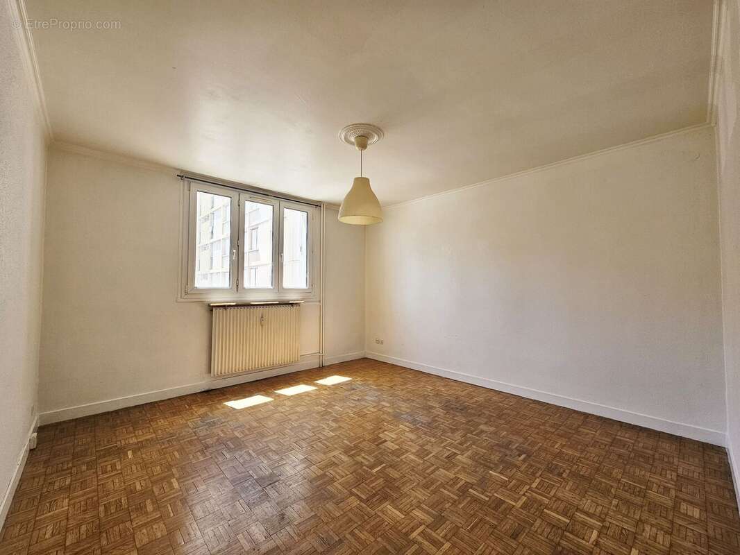 Photo 2 - Appartement à SAINT-ETIENNE